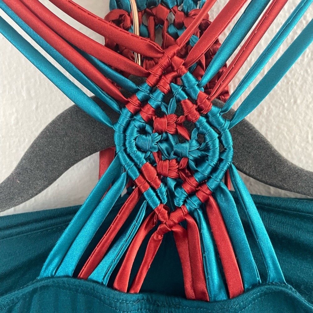 Sleeveless Rope & Knots chest details, breathable cotton, elegant and fresh